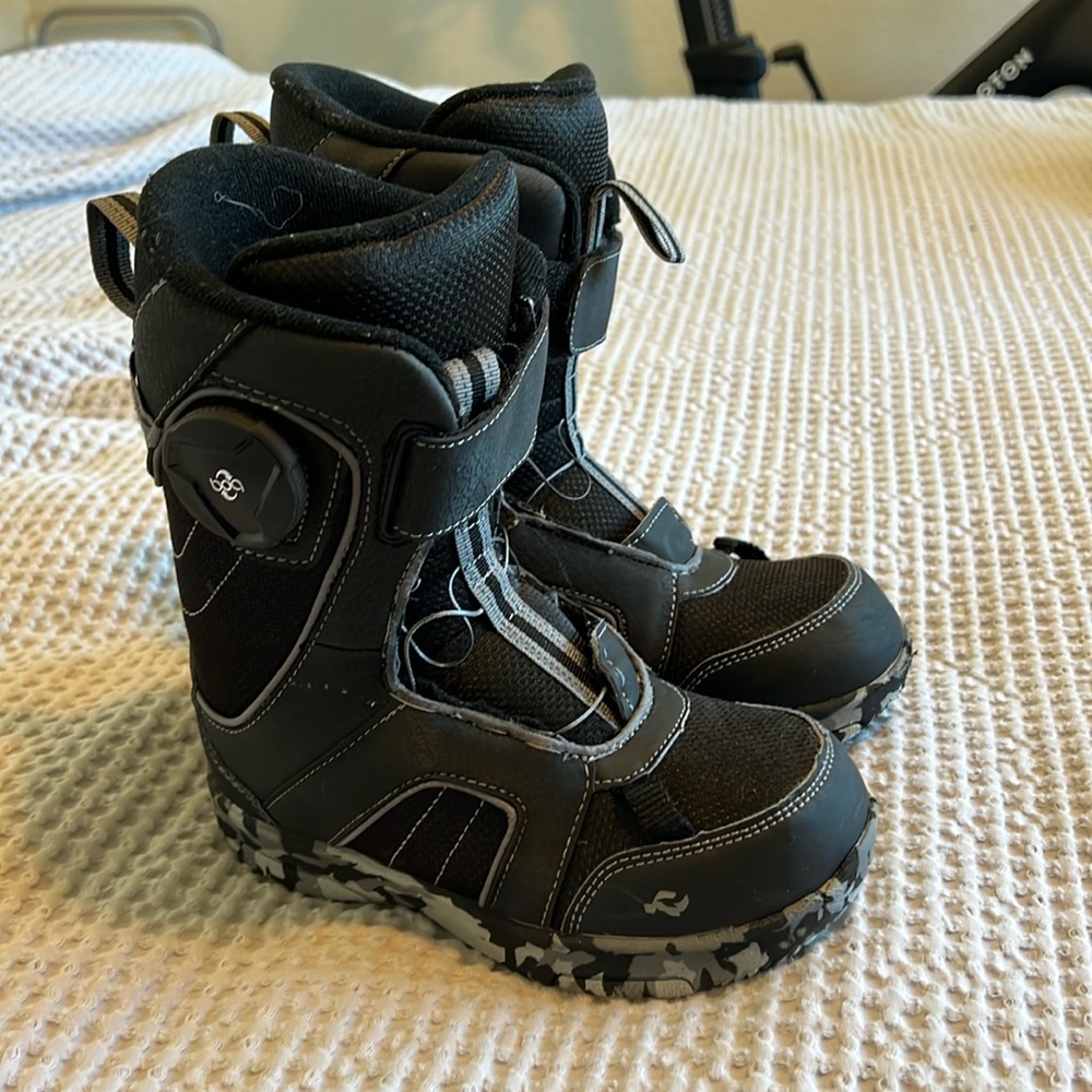Kids Ride Snowboard boots